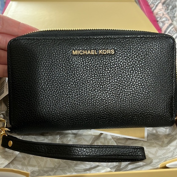 Michael Kors Wristlets Black New with Tags - Picture 3 of 4